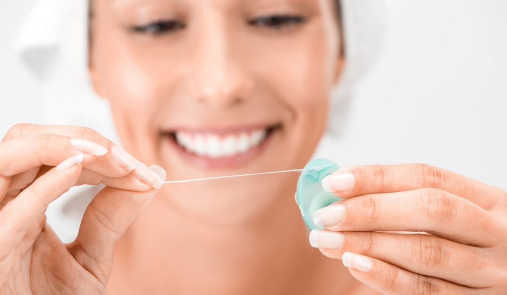 Chăm sóc răng sứ để kéo dài tuổi thọ